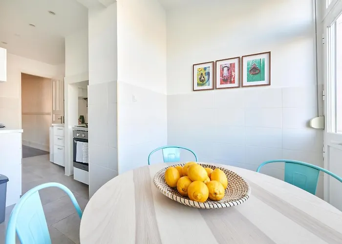 Apartment Quiet And 2br Apt, By Timecooler Lisbon