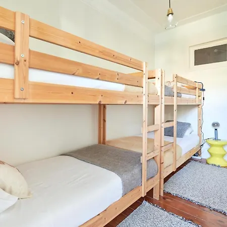Quiet And 2br Apt, By Timecooler Lisbon