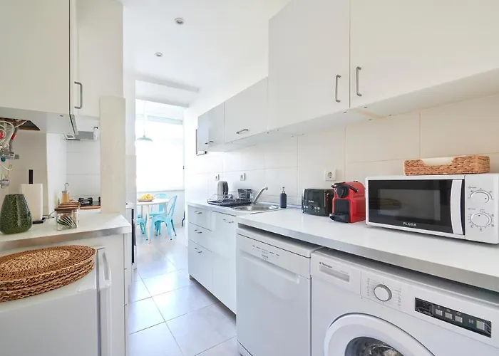 Quiet And 2br Apt, By Timecooler Apartment *