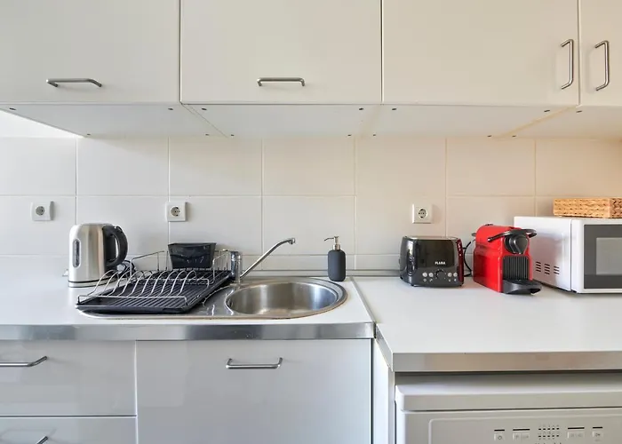 Quiet And 2br Apt, By Timecooler Apartment Lissabon