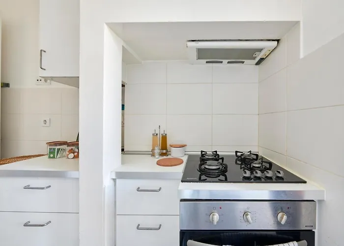 Quiet And 2br Apt, By Timecooler Apartment Lissabon