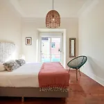Quiet&central 2br Apt, By Timecooler