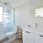 Quiet And 2br Apt, By Timecooler