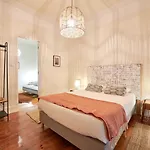 Quiet&central 2br Apt, By Timecooler Apartamento *
