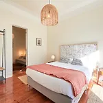 Quiet And 2br Apt, By Timecooler Apartment