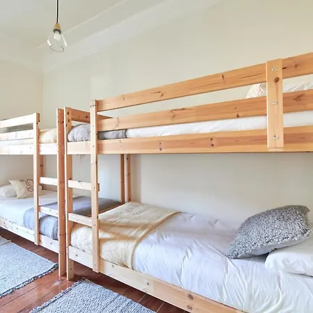 アパート Quiet And 2br Apt, By Timecooler