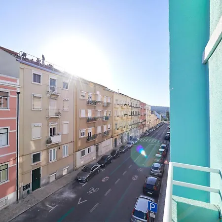 Quiet&central 2br Apt, By Timecooler