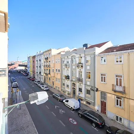 Quiet&central 2br Apt, By Timecooler